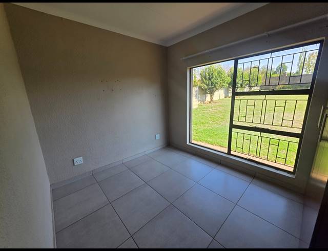 3 BEDROOM TOWNHOUSE TO LET IN KAALPLAATS